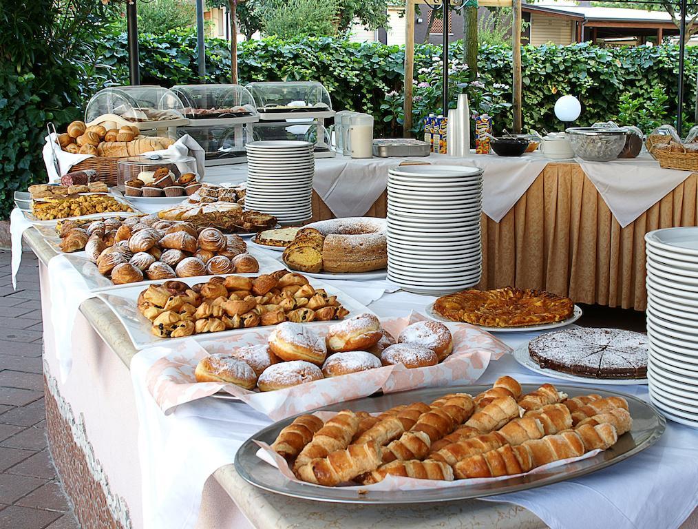 Hotel Casali Cervia Esterno foto